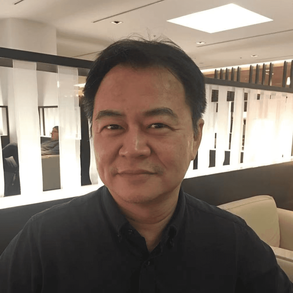 卢华威